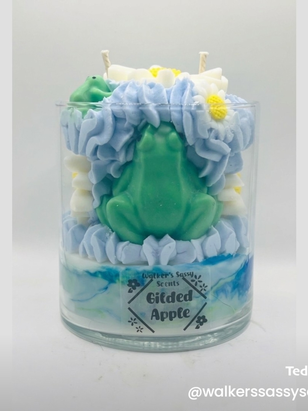 Frogs & Daisies Candle